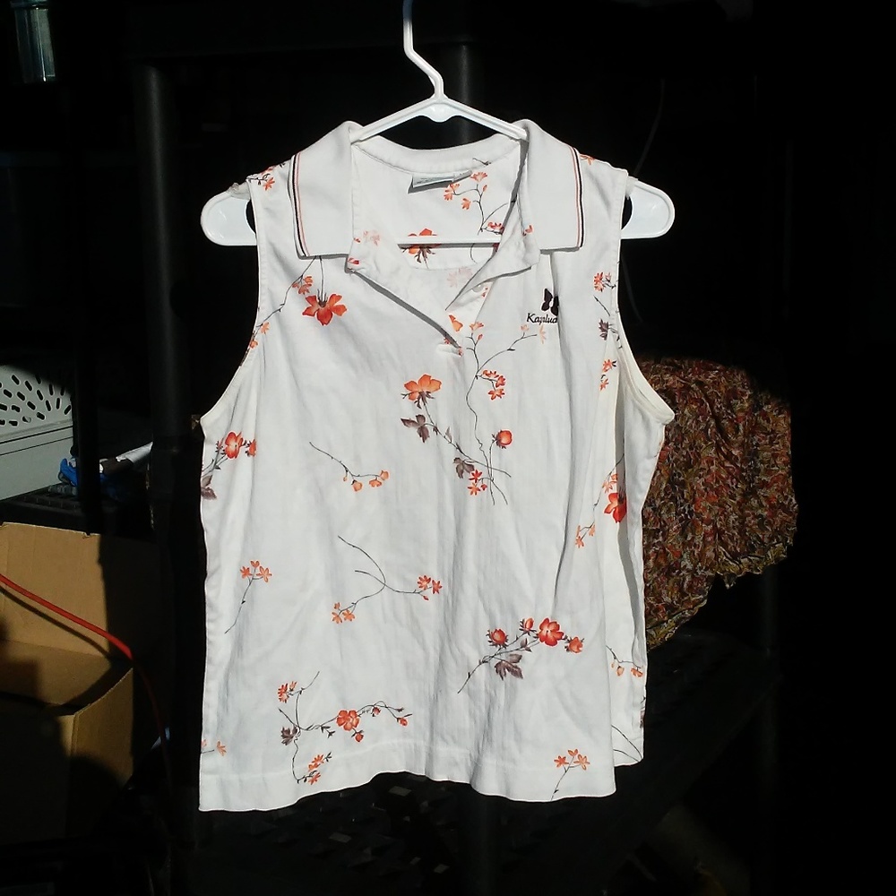 Cute sleevless XL top